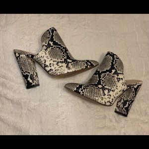 Aldo Shoes - Aldo Snake Print Mule Heel - Size 8